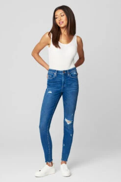 Blank NYC The Bond In Vacation Mode