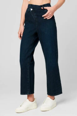 Blank NYC The Baxter In Right Swipe Jean -Blank NYC Shop 19ch2755 right swipe 3