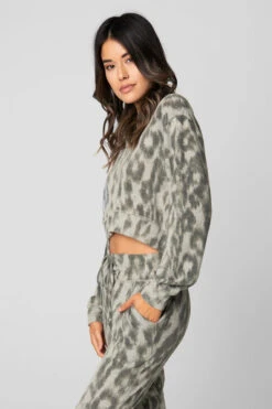 Blank NYC Grey Leopard Top -Blank NYC Shop grey leopard 3 85476436 995a 4a76 8004 e8a5ba9dfb07